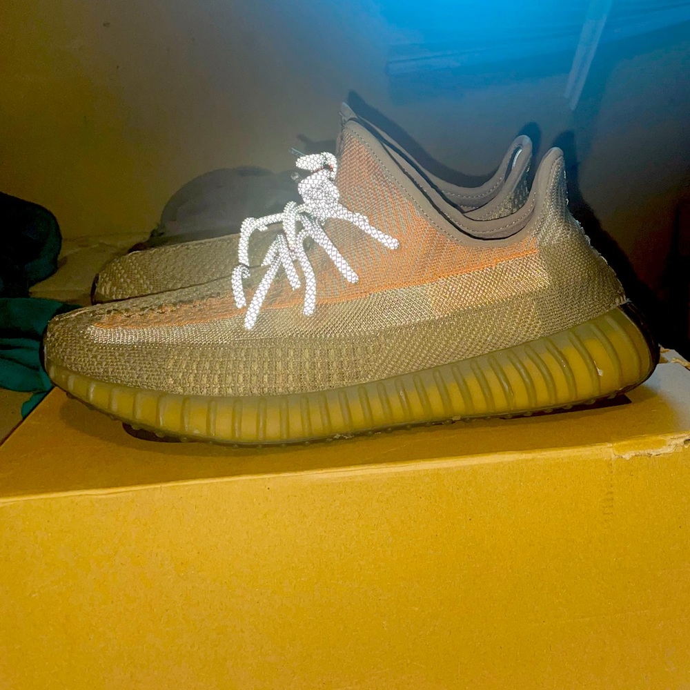 Adidas YEEZY 350 sand taupe